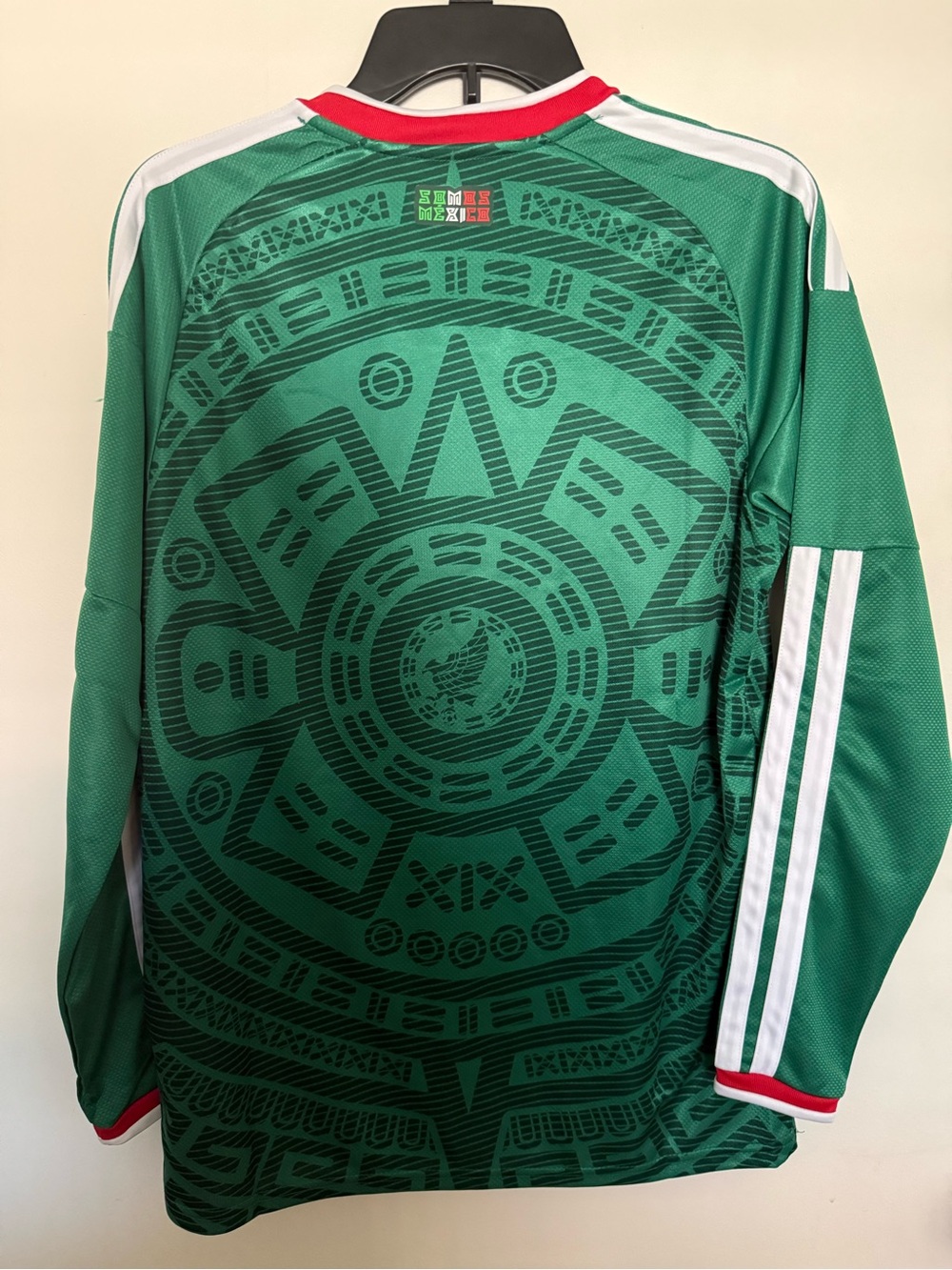 NWT Adidas Green Mexico Aztec-Pattern Soccer Jersey with Red & White Trim. - Picture 2 of 3